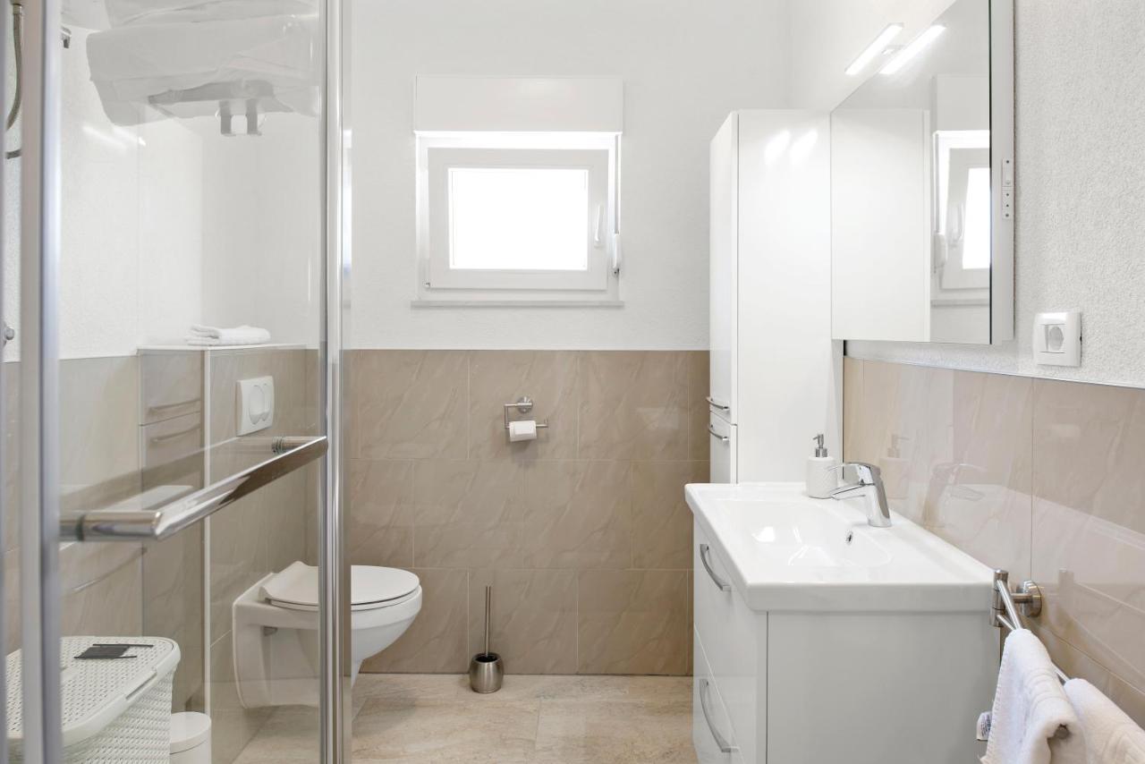 Aaa Anic Amazing Apartments Deluxe Split Exterior photo